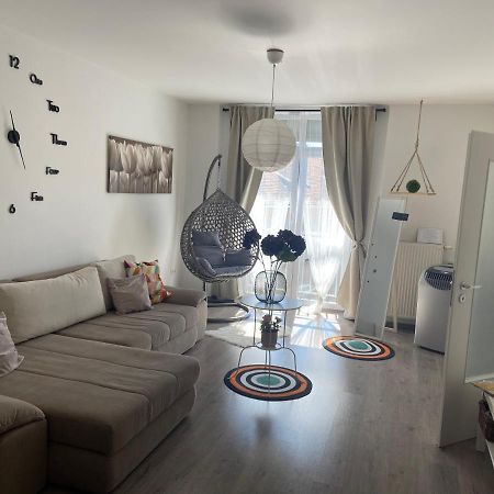Gyoengy Apartman Sopron Exteriör bild