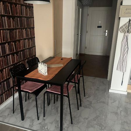 Gyoengy Apartman Sopron Exteriör bild
