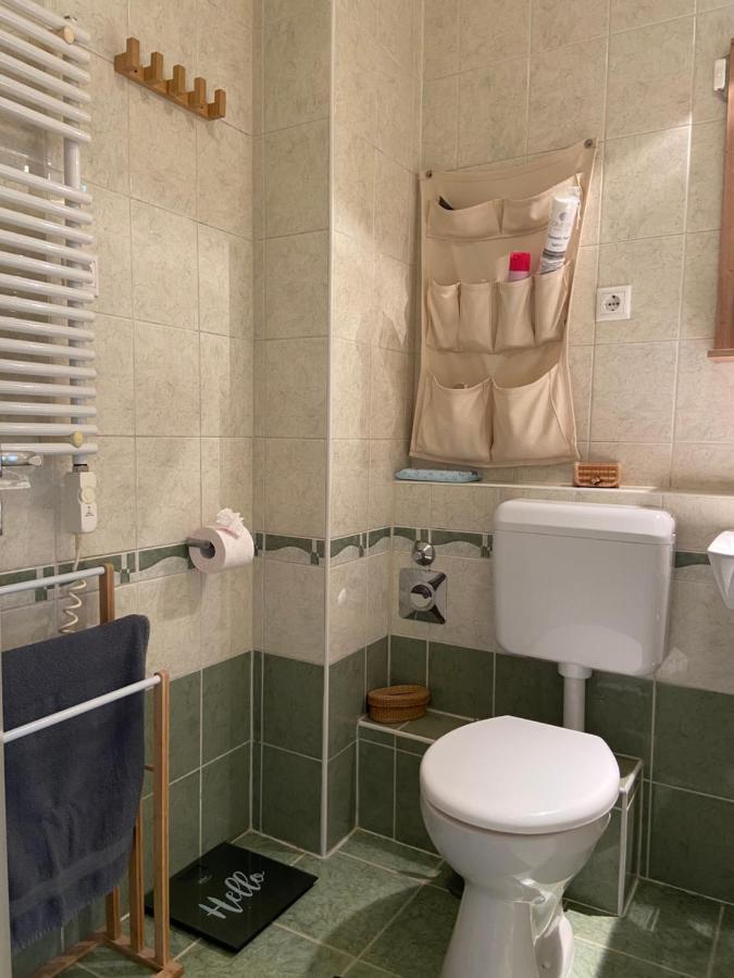 Gyoengy Apartman Sopron Exteriör bild